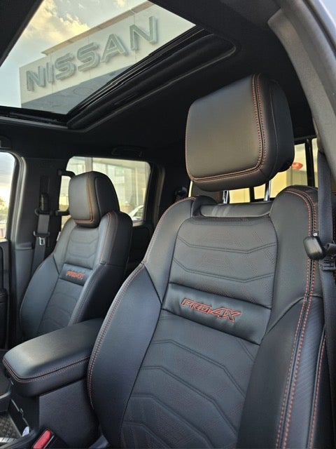 2025 Nissan FRONTIER 4P PRO-4X V63.8 AUT 4X4