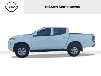 2023 Mitsubishi L200 4 PTS GLX CABINA DOBLE 24TD TM5 4X4