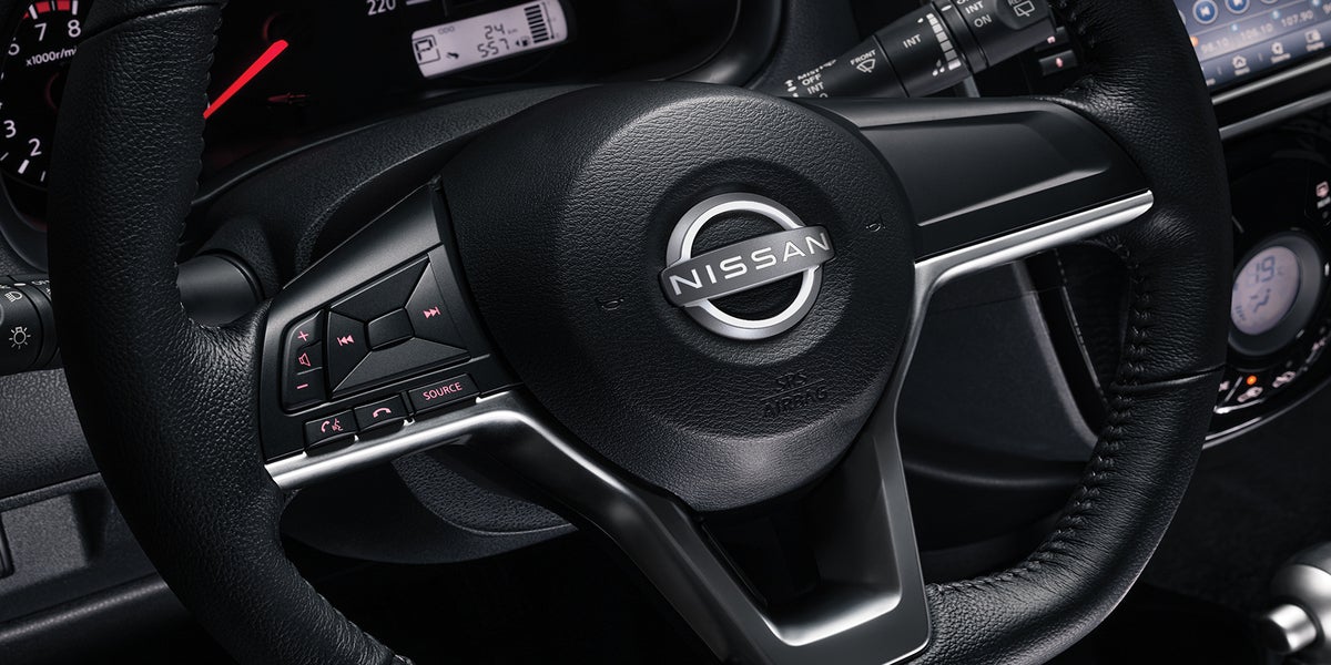 Nissan March Interior5